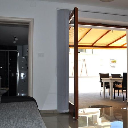 Bay Sascica Apartment ซาลี ภายนอก รูปภาพ